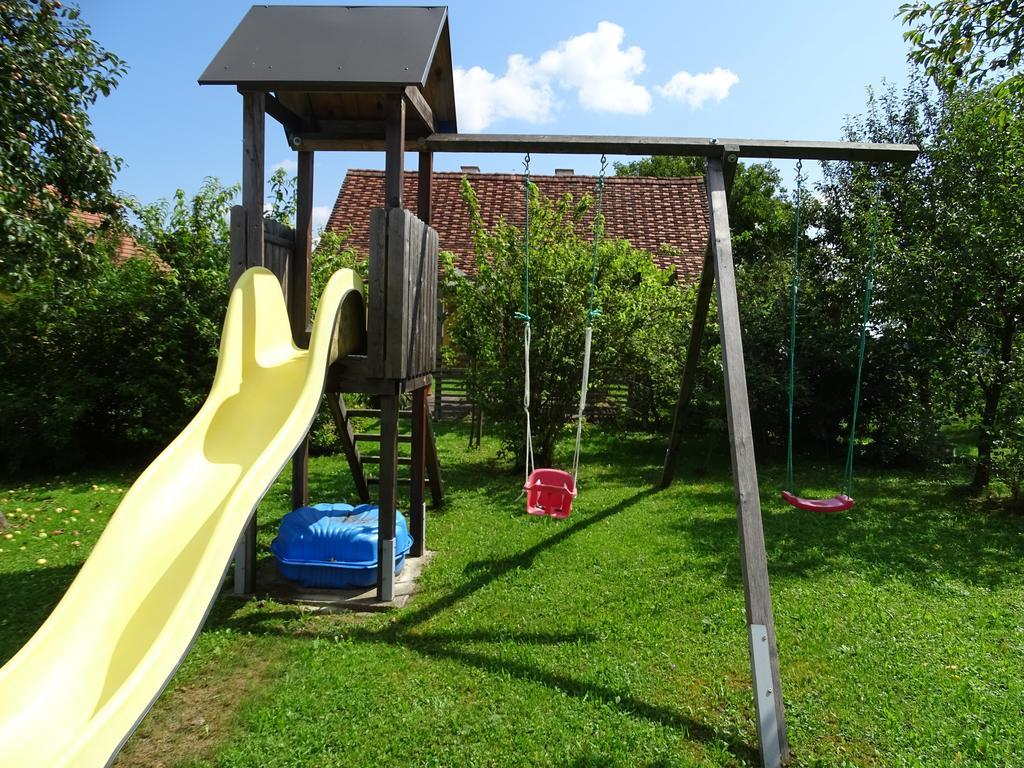 Landlust-Ferienhaus Am Rosenhof Hartberg Εξωτερικό φωτογραφία